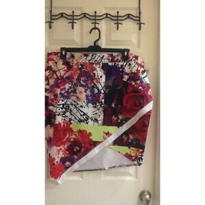 Bongo Skirt, Junior ladies plus sz 3X, multi color asymmetrical, Floral, NWOT